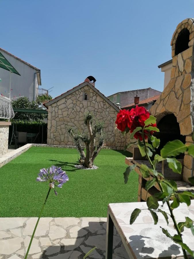 Apartments Sime Šibenik Exterior foto